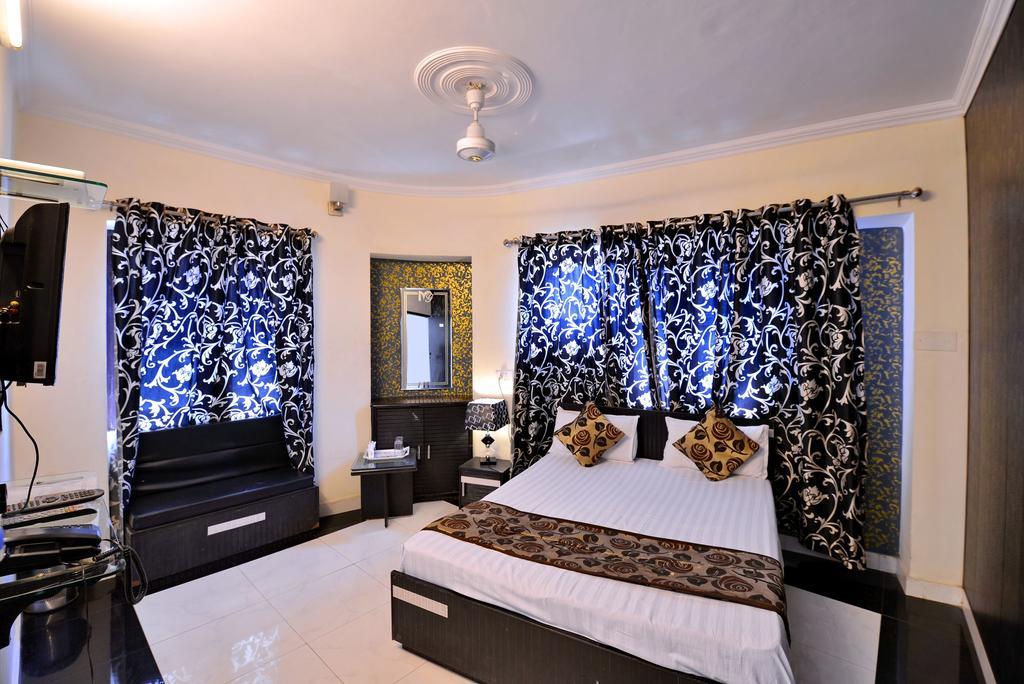 Hotel New Mg Residency Amritsar Eksteriør billede