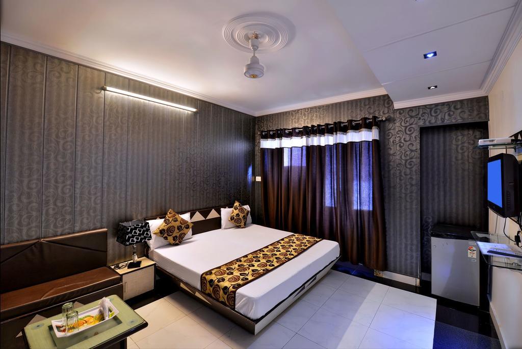 Hotel New Mg Residency Amritsar Eksteriør billede